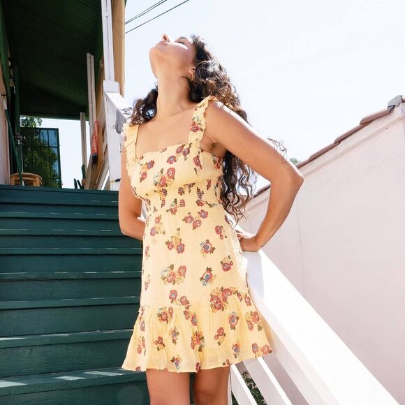 Urban Outfitters UO Festival Ruffle Mini Dress Sz Large, Like New! - Picture 1 of 7
